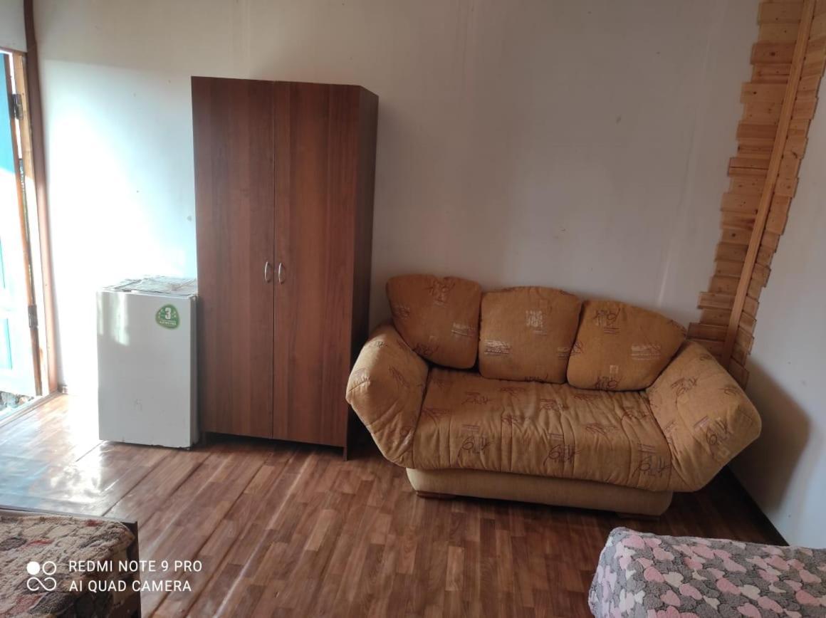Guest House Semeiniy Ochag Lidzava Екстер'єр фото